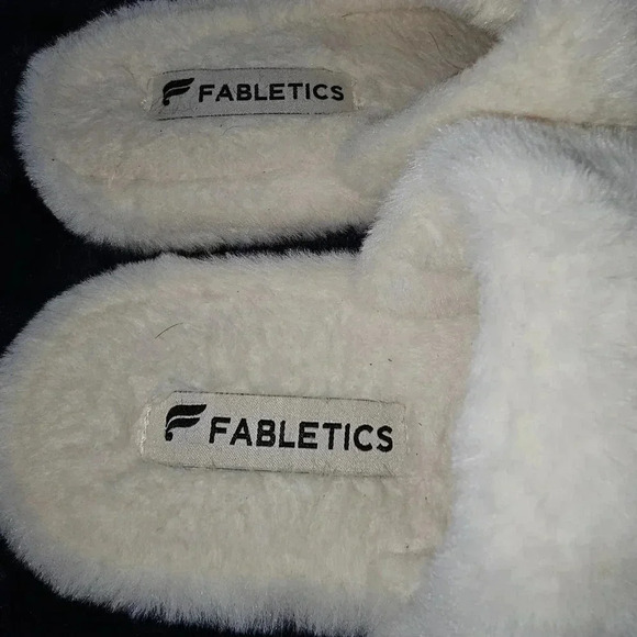 Fabletics Snug Lounge Slippers Sz 9 - Picture 6 of 10